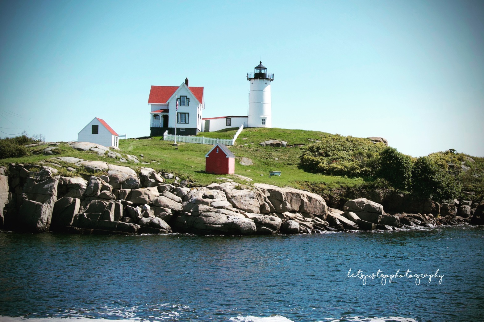 7 Must-See Maine Lighthouses & Tips For Planning Your Tour